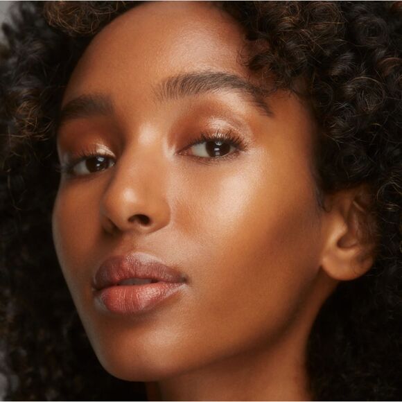 Other - Surratt Foundation Dew Drop 15 Medium Bronze Crimson Med-Dark Lightweight SEALED